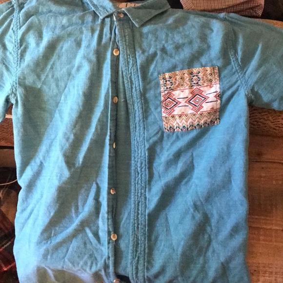Short sleeve button down - Picture 3 of 3